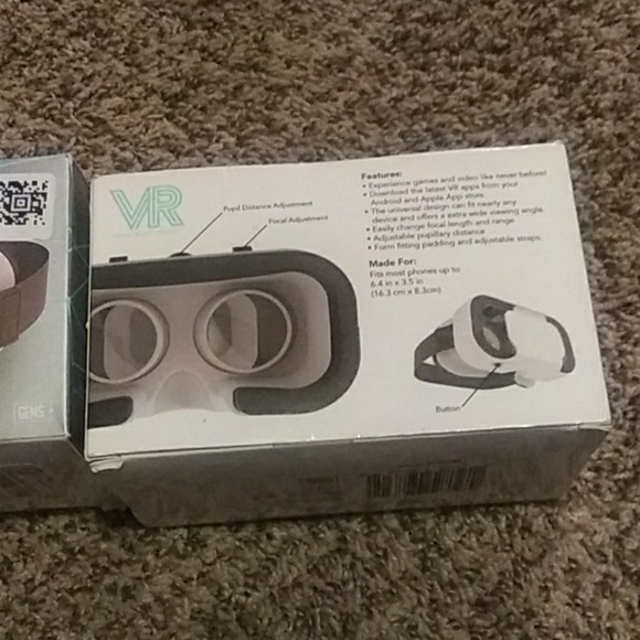 Virtual Reality Headset - Picture 2 of 2